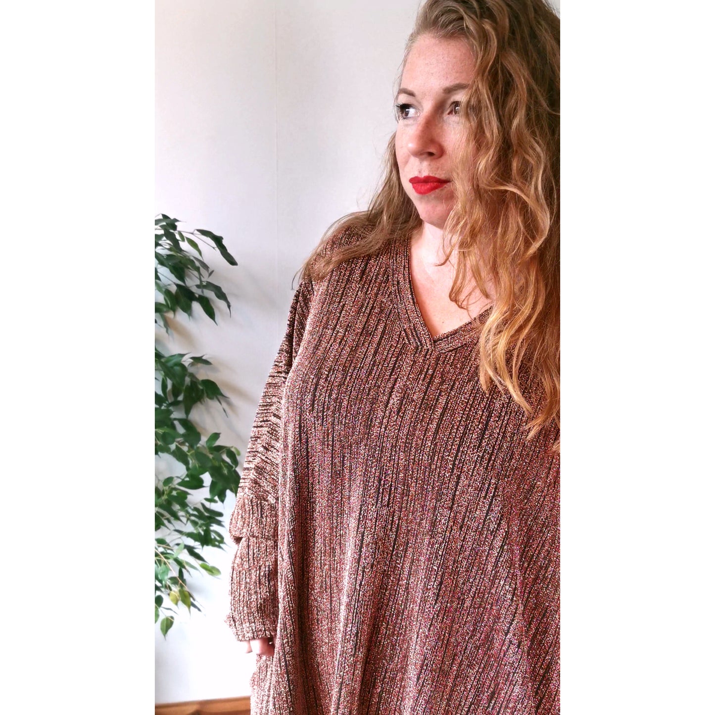 Tina Sparkle Stretch Top Rose Gold (sz 16-28)