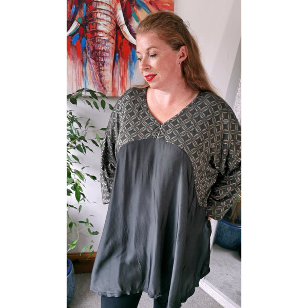 Charley Diamond Satin Knit Top Charcoal (sz 20-26)