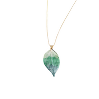 Gaia Leaf Necklace Green