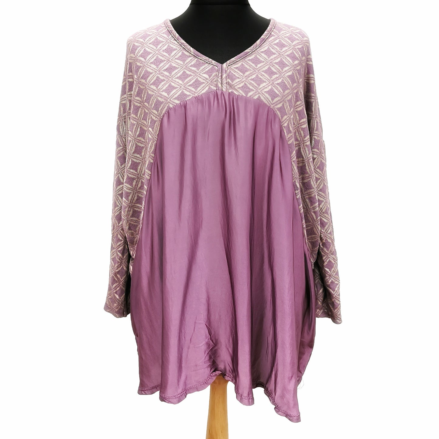 Charley Diamond Satin Knit Top Lilac (sz 20-26)