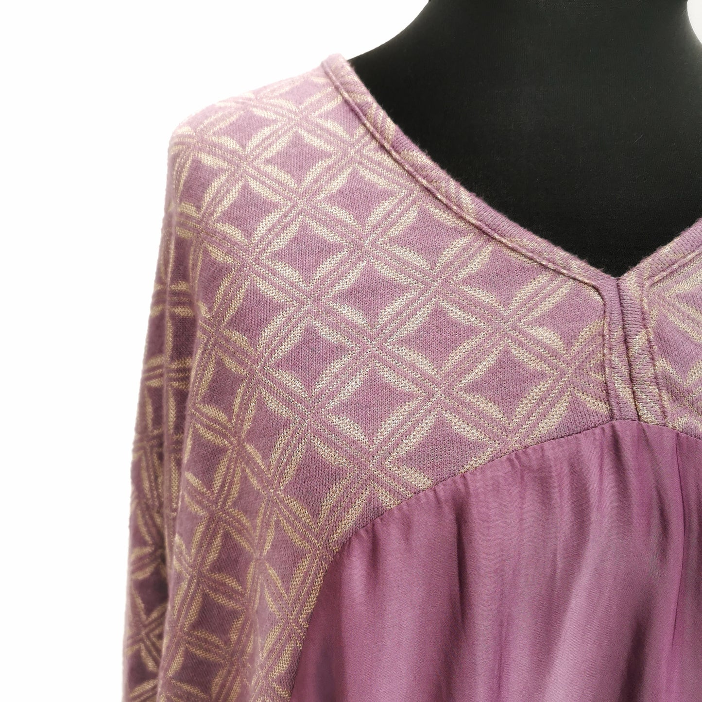 Charley Diamond Satin Knit Top Lilac (sz 20-26)